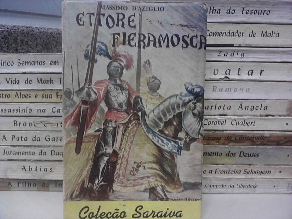 Livro Ettore Fieramosca; Coleção Saraiva